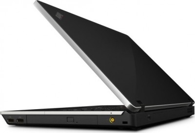 Ноутбук Lenovo ThinkPad Edge 15 (NVLGKRT) - сбоку полуоткрытый