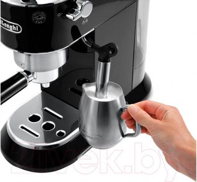 Кофеварка эспрессо DeLonghi Dedica EC 680.BK - каппучинатор