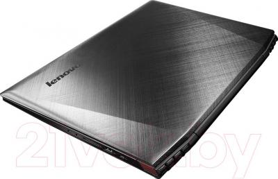 Ноутбук Lenovo Y50-70 (59429337) - в закрытом состоянии