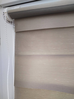 

Рулонная штора, День-Ночь Аравия 7493-04 135x160