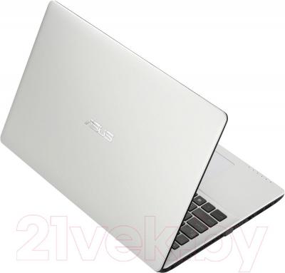 Ноутбук Asus X552MD-SX007D - вид сзади