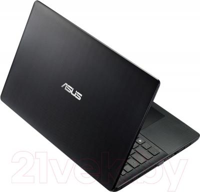 Ноутбук Asus X552WE-SX007D - вид сзади