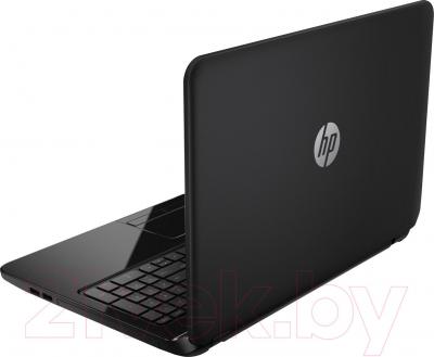 Ноутбук HP 15-r063sr (G7X10EA) - вид сзади