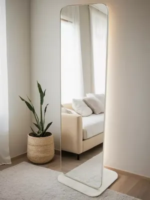 

Зеркало, Стелла 4