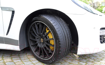 Летняя шина Michelin Pilot Super Sport 255/40R20 101Y Porsche