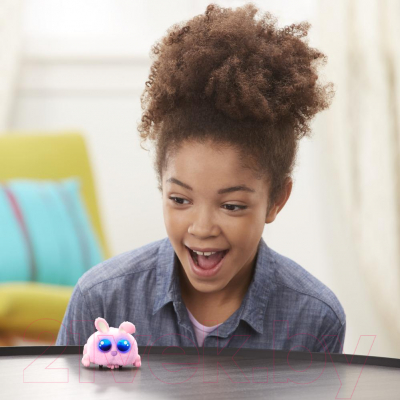 Интерактивная игрушка Hasbro Кролик / E6118 (розовый)