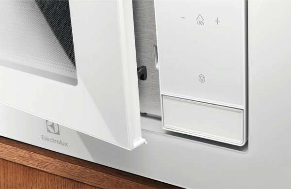 Микроволновая печь Electrolux LMS4253TBW