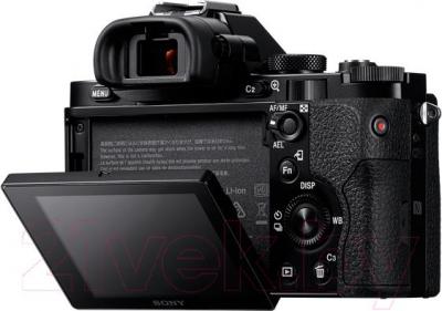 Зеркальный фотоаппарат Sony ILCE-7B - вид сзади