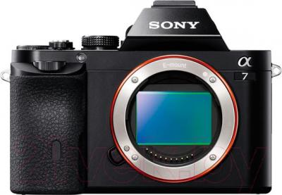 Зеркальный фотоаппарат Sony ILCE-7B - вид спереди