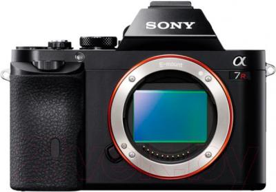 Беззеркальный фотоаппарат Sony ILCE-7RB Body - вид спереди