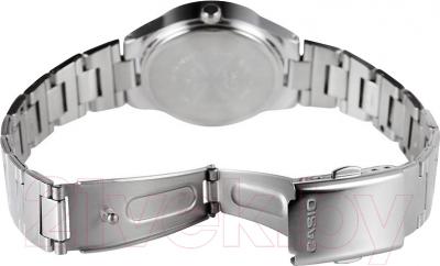 Часы наручные женские Casio LTP-2069D-2A2VEF