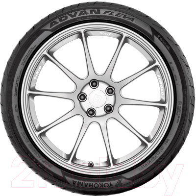 Летняя шина Yokohama Advan Fleva V701 225/50R18 99W