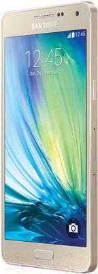 Смартфон Samsung Galaxy A3 / A300F/DS (золотой) - вполоборота