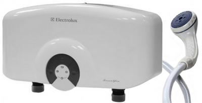 Проточный водонагреватель Electrolux SMARTFIX 5,5 S - вид спереди