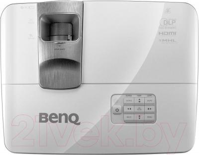 Проектор BenQ W1070+ - вид сверху