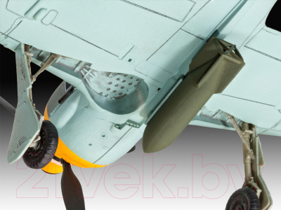 Сборная модель Revell Немецкий истребитель Focke Wulf Fw190 F-8 1:72 / 03898