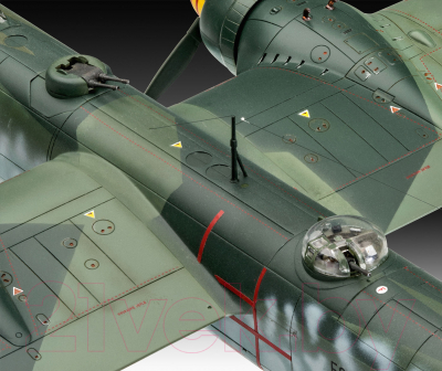 Сборная модель Revell Тяжелый бомбардировщик Heinkel He177 A-5 Greif 1:72 / 03913