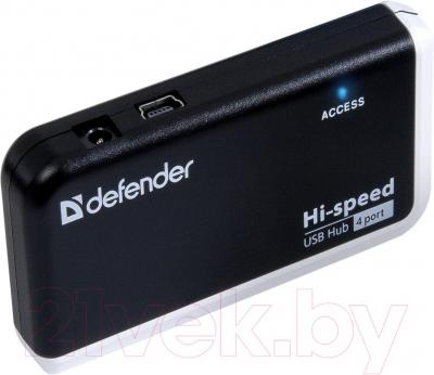 USB-хаб Defender Quadro Infix / 83504 - вполоборота
