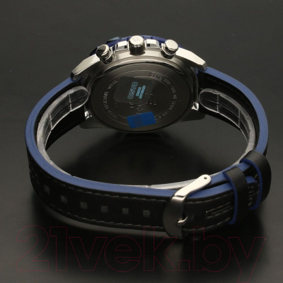 Часы наручные мужские Casio EFR-566BL-2AVUEF