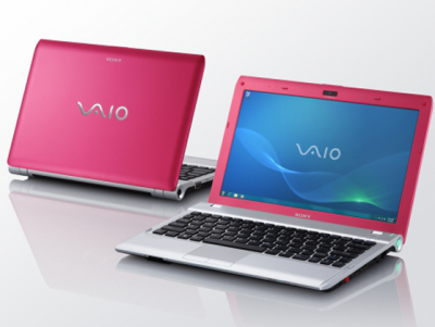 Ноутбук Sony VAIO VPCYB3Q1R/P - спереди и сзади