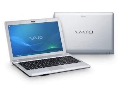 Ноутбук Sony VAIO VPCYB3Q1R/S - спереди и сзади