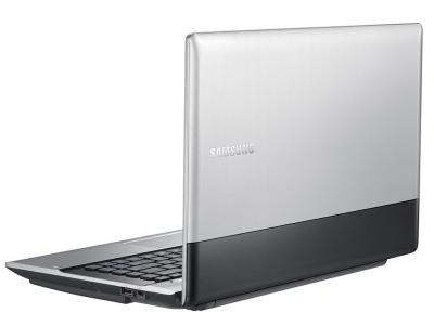 Ноутбук Samsung RV515 (NP-RV515-S05RU) - сзади