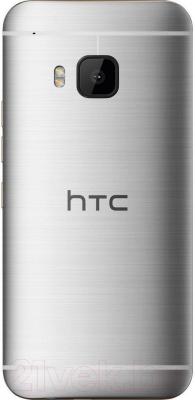 Смартфон HTC One / M9 (серебристый) - вид сзади
