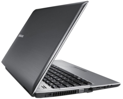 Ноутбук Samsung Q330 (NP-Q330-JA01RU) - сбоку