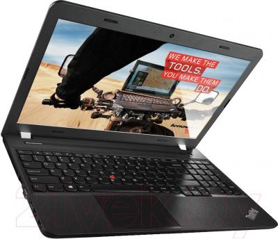 Ноутбук Lenovo ThinkPad E555 (20DH0020RT) - вполоборота