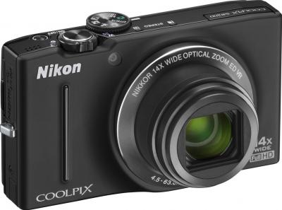 Компактный фотоаппарат Nikon Coolpix S8200 (Black) - общий вид