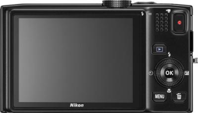 Компактный фотоаппарат Nikon Coolpix S8200 (Black) - вид сзади