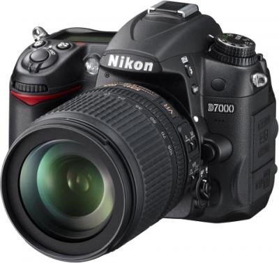 Зеркальный фотоаппарат Nikon D7000 Kit 18-105mm VR - общий вид