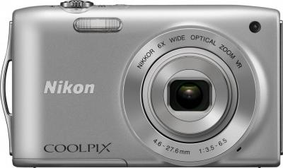 Компактный фотоаппарат Nikon Coolpix S3300 (Silver) - вид спереди
