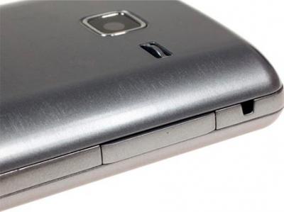 Смартфон Samsung S5380 Wave Y Silver (GT-S5380 SSDSER) - камера