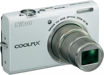 Компактный фотоаппарат Nikon Coolpix S6200 White - общий вид