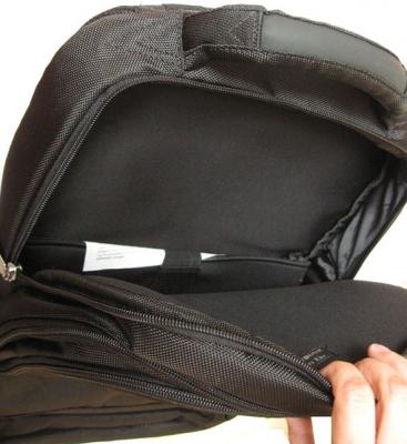 Рюкзак HP Deluxe Nylon Backpack (RR317AA) - основное отделение