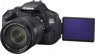 Зеркальный фотоаппарат Canon EOS 600D B Kit 18-135mm IS - поворотный экран