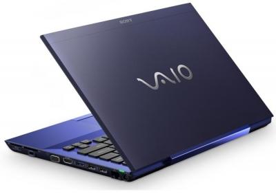 Ноутбук Sony VAIO VPC-SB4M1R/L - сзади