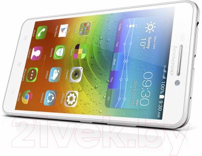 Смартфон Lenovo A5000 (белый)