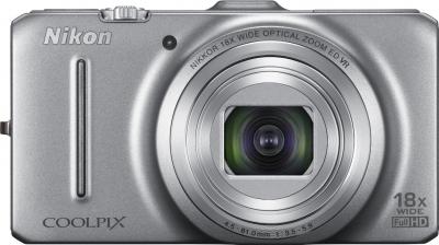 Компактный фотоаппарат Nikon Coolpix S9300 Silver - общий вид