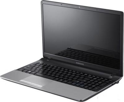 Ноутбук Samsung 305E5A (NP-305E5A-S0LRU) - Вид спереди 