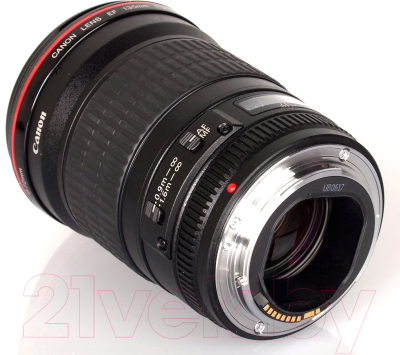 Длиннофокусный объектив Canon EF 135mm f/2.0L USM