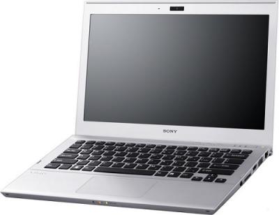 Ноутбук Sony SVT1311X1RS - Вид спереди