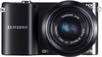 Беззеркальный фотоаппарат Samsung EV-NX1000 Black (EV-NX1000BABRU) - вид спереди