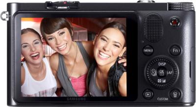 Беззеркальный фотоаппарат Samsung EV-NX1000 Black (EV-NX1000BABRU) - вид сзади