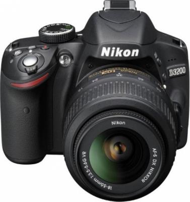 Зеркальный фотоаппарат Nikon D3200 18-55mm VR - общий вид