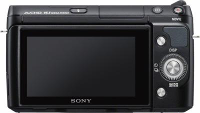 Беззеркальный фотоаппарат Sony Alpha NEX-F3D Black - вид сзади