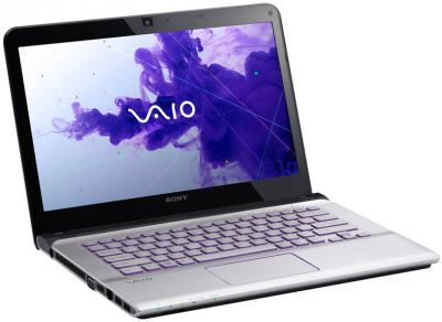 Ноутбук Sony VAIO SVE14A1X1RS - спереди