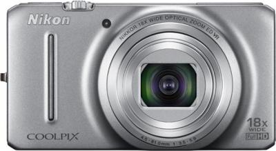 Компактный фотоаппарат Nikon COOLPIX S9200 Silver - вид спереди
