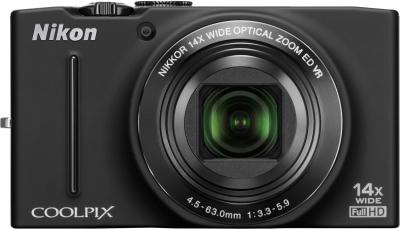 Компактный фотоаппарат Nikon Coolpix S8200 Black - вид спереди
